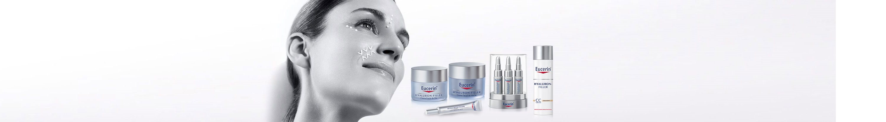 Mujer que utiliza crema antiarrugas
